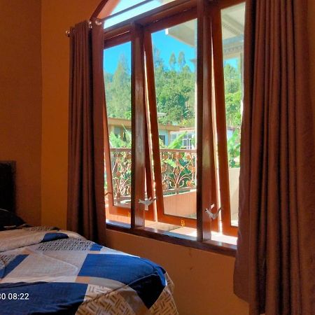 Hotel Nur Cahaya - Syariah Probolinggo Εξωτερικό φωτογραφία