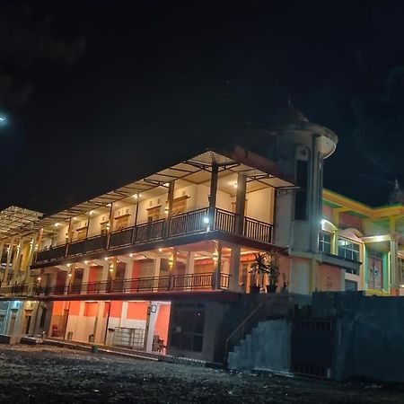 Hotel Nur Cahaya - Syariah Probolinggo Εξωτερικό φωτογραφία