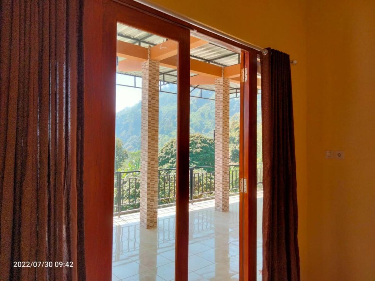 Hotel Nur Cahaya - Syariah Probolinggo Εξωτερικό φωτογραφία